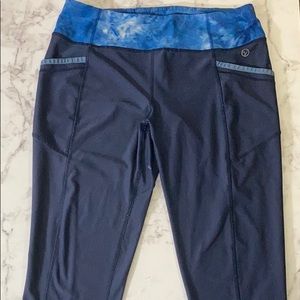 Vogo Athletica Capri leggings Sz M